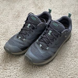 Keen Dry Waterproof Hiking Shoes